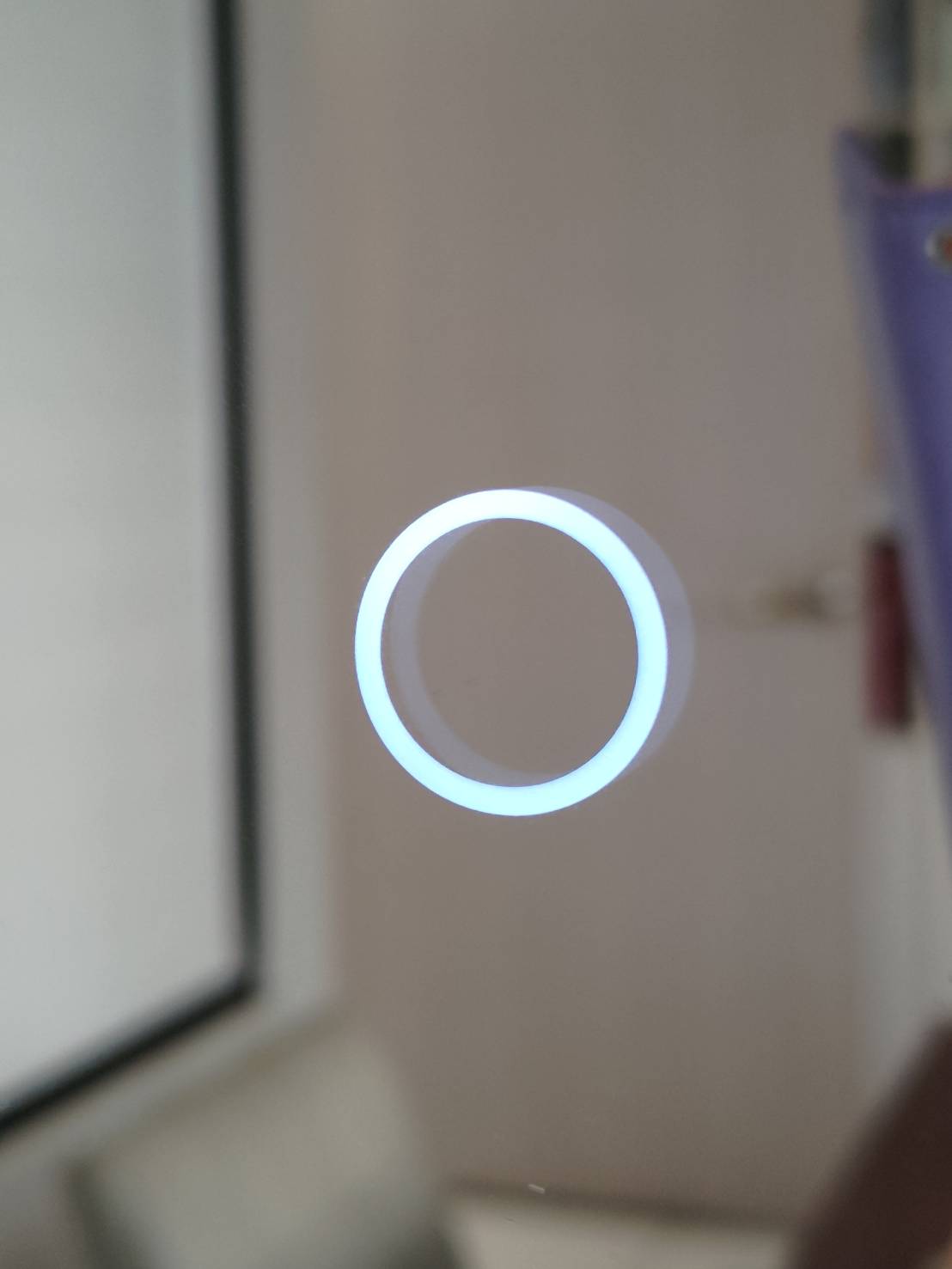 Cermin LED menyala Cermin LED menyala